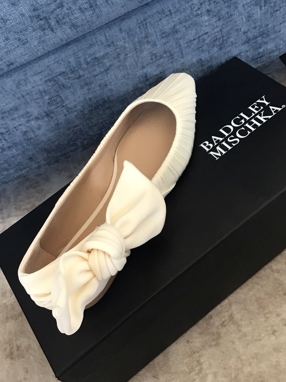 Badgley Mischka Valyn Ivory Knotted Bow Ballet Flat